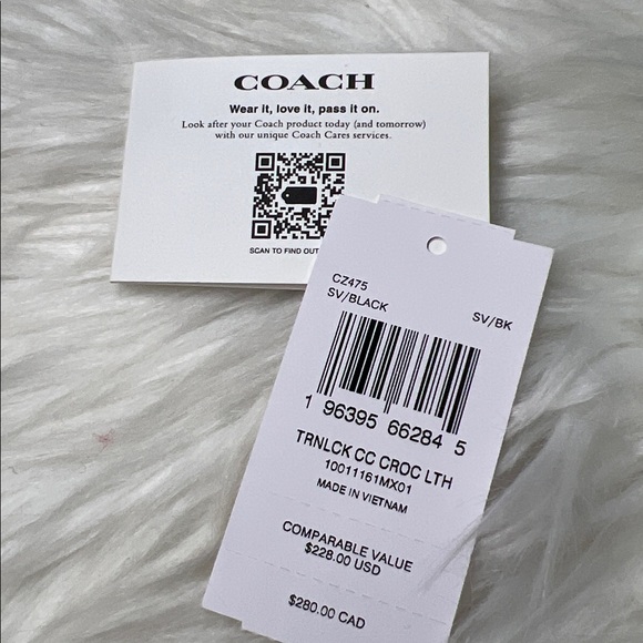 Coach Black Croc Embossed Turnlock Card Case Mini With Chain Bag Retail $228 NWT - Picture 13 of 17